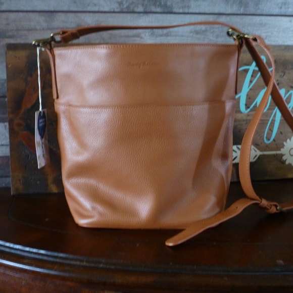 tommy bahama leather bag